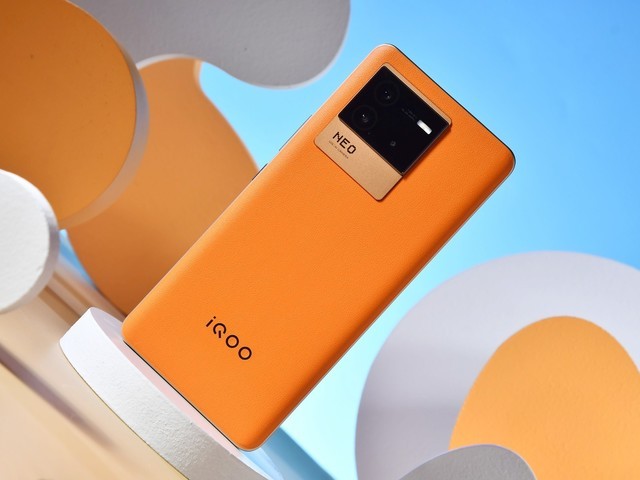 iQOO Neo6大战Redmi K50电竞版